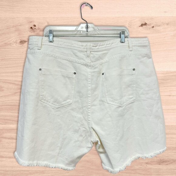 Missguided Plus High Rise Denim Shorts Frayed Hem Long Line Jean Bermuda Plus Sz - Picture 5 of 11